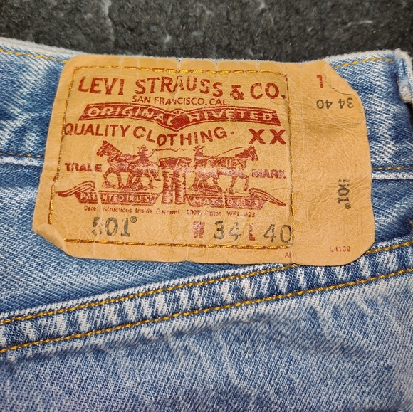 Levi's Jeans - Picture 11 of 14